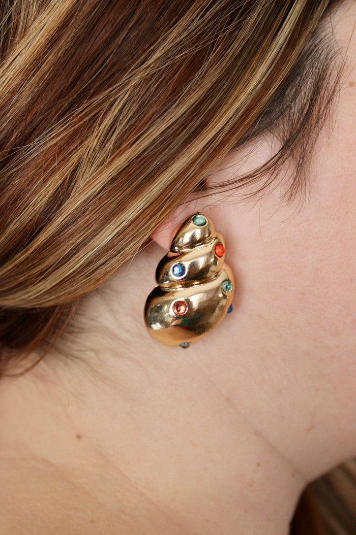 Shell Yes Statement Studs